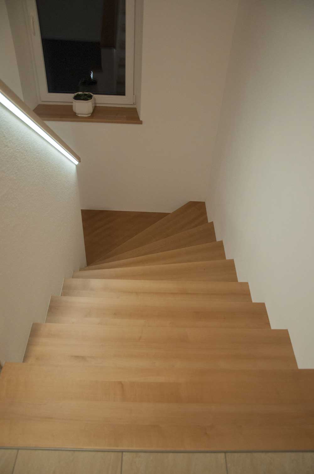 Tischlerei-Treppe-nach-Maß-1
